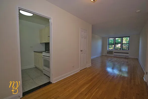 Rented by New York Dwellings LLC | media 8