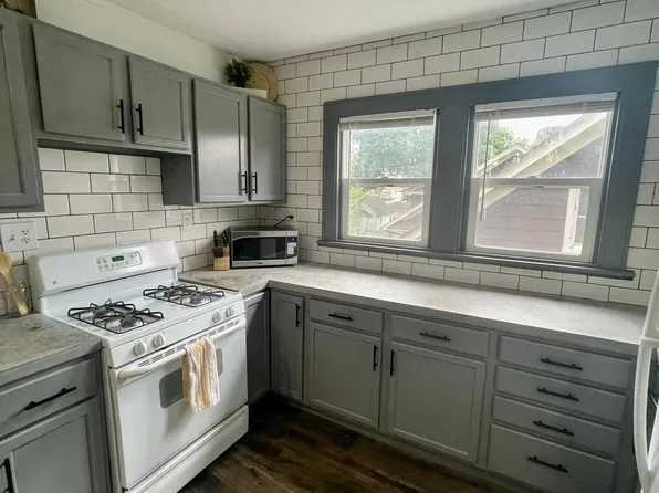 4632-4634 N Ironwood Ln, Milwaukee, WI 53209