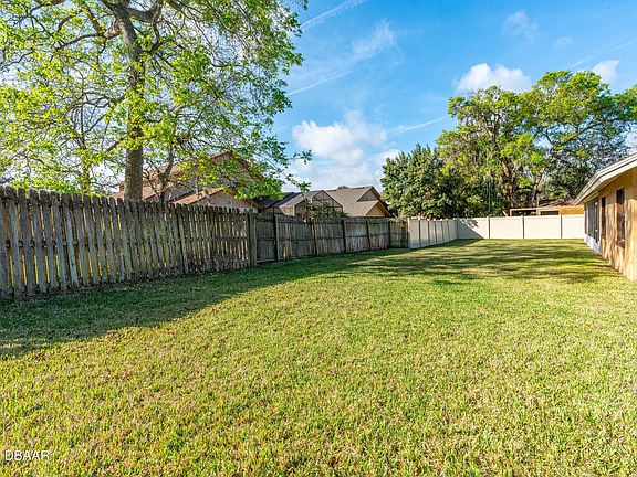 4th image of 6129 Del Rio Dr