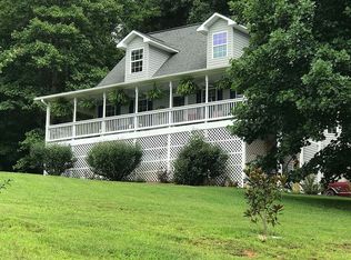 145 Creeping Cedar Ln, Blairsville, GA 30512