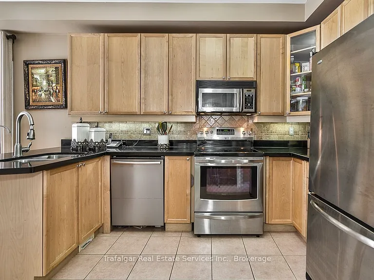 2355 Hilda Dr — Photo 9