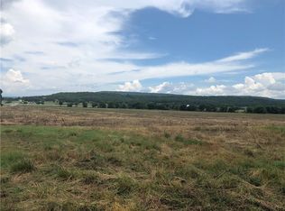 E Butler St, Prairie grove, AR 72753