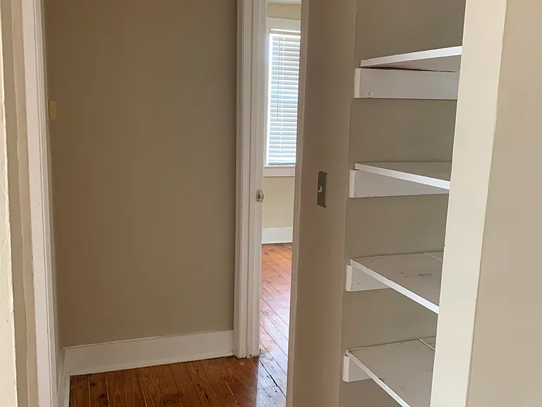 319 Ashley Ave #B — Photo 8