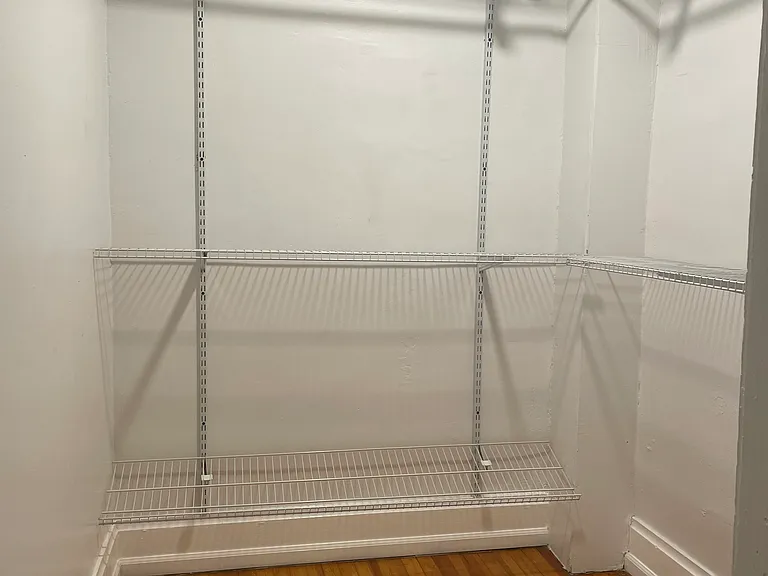 1260 N Pennsylvania St #22 — Photo 32