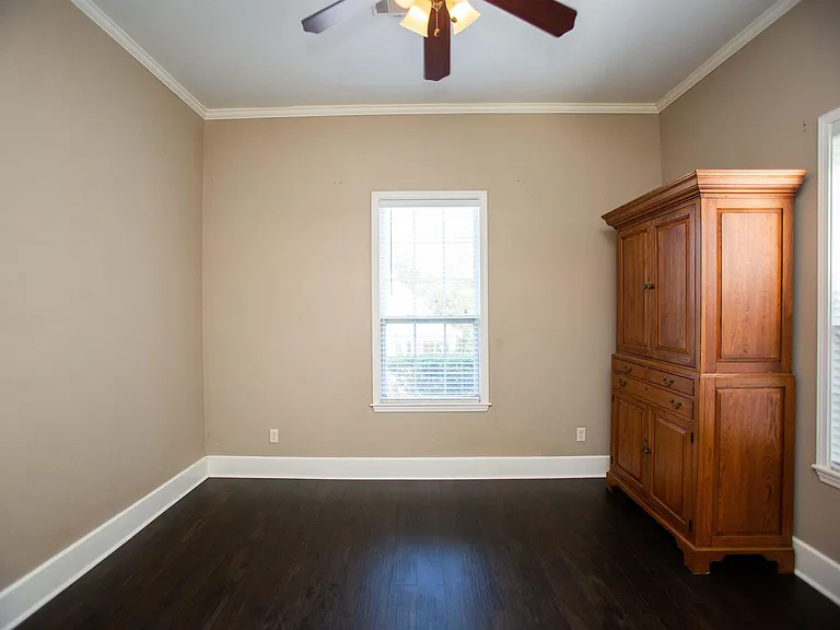 224 Rice St — Photo 20