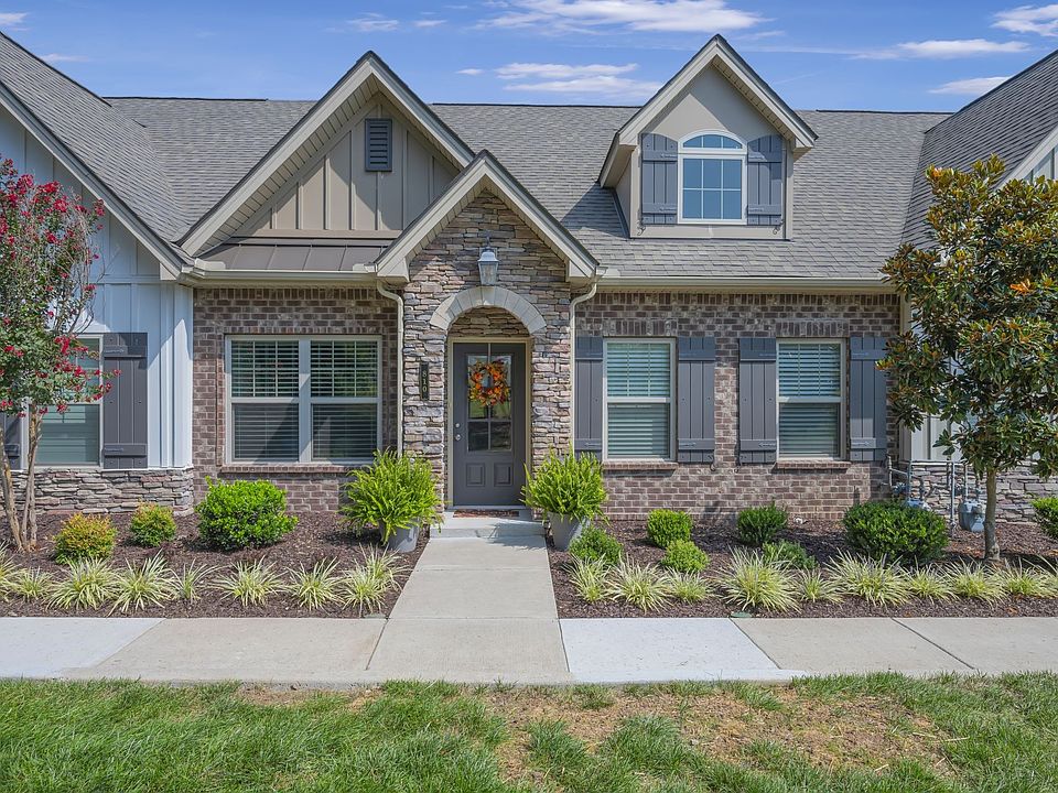1st image of 810 Cottage House Ln