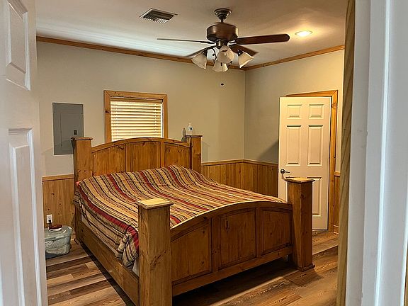 4th image of 141 Ben Monic Dr