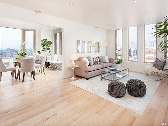 2nd image of 88 King St Floor 10