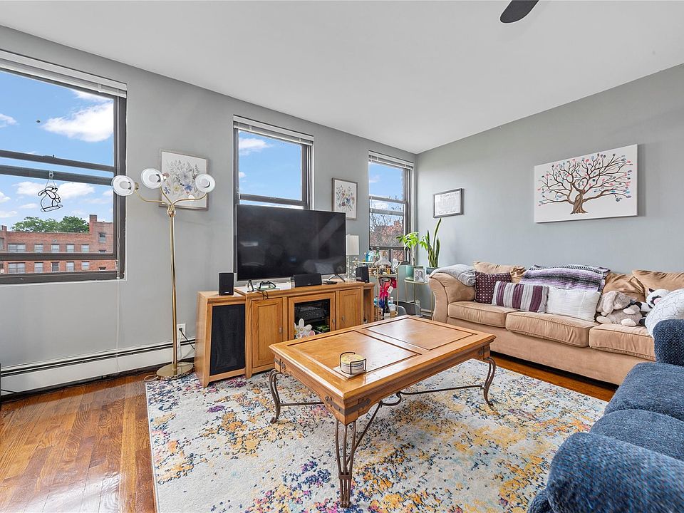 1st image of 1 Jefferson Avenue #B12