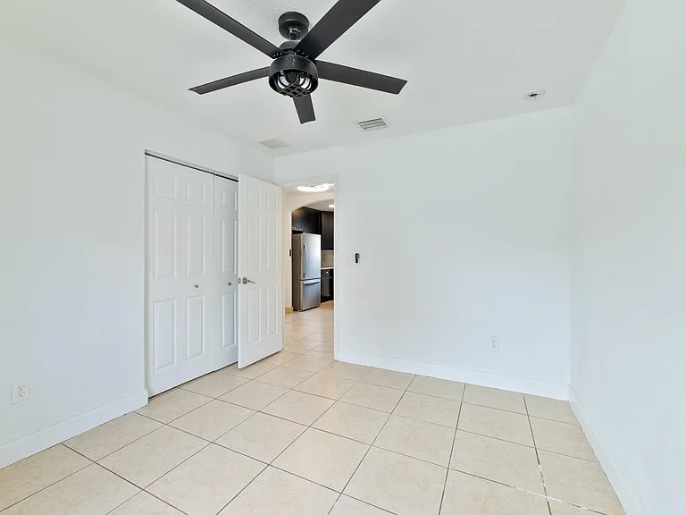 289 SW 3rd Ct — Photo 19