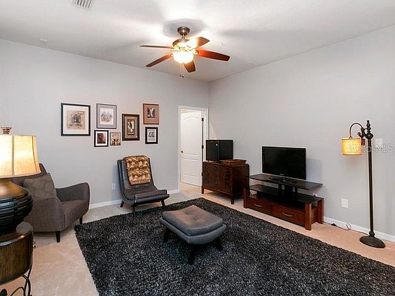 3rd image of 195 Harbour Cove Way
