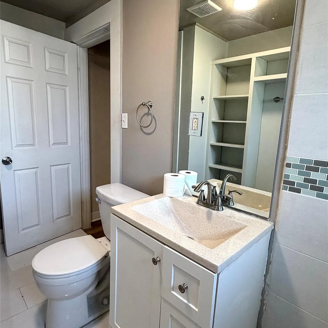 1 bed, 1.0 bath, 655 sqft, $900 — Photo 1