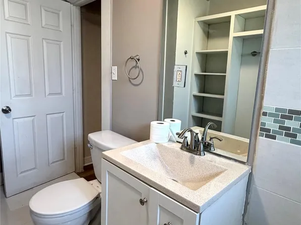 1126 1/2 Ryon St, Houston, TX