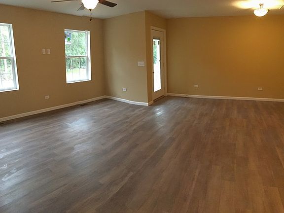 3rd image of 144 W Bodine Dr