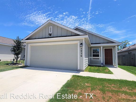 3rd image of 5926 Lady Ln