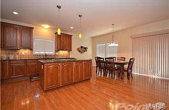 Pristine, like new hardwoods!