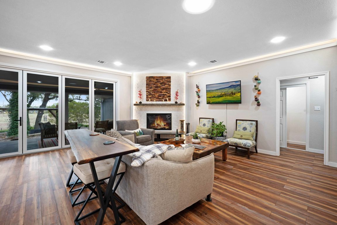 next background image