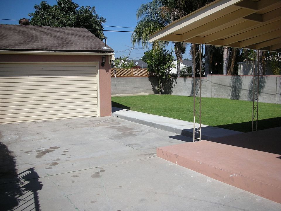 2nd image of 5919 Briercrest Ave