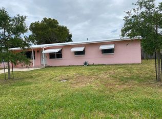 102 1st St, Merritt Island, FL 32953