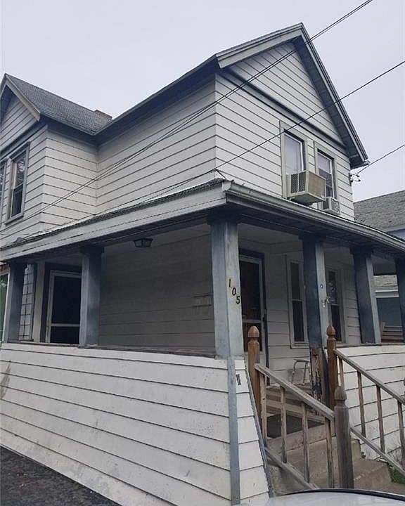 2nd image of 105 Helen St
