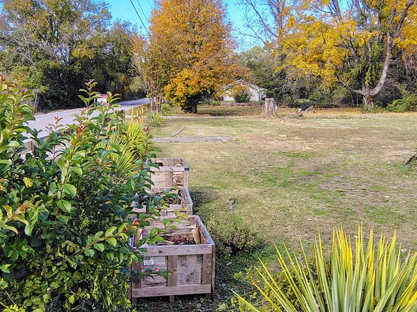 848 E 21st St, Hopkinsville, KY 42240