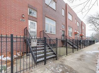 2049 W 34th St, Chicago, IL 60608