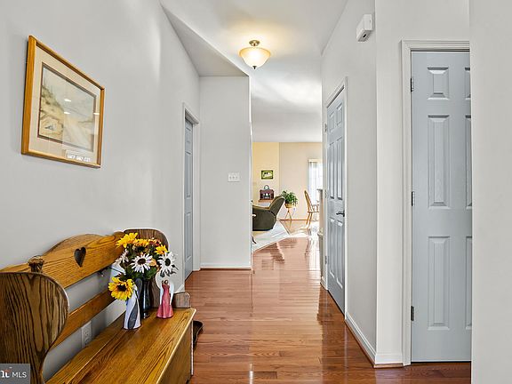 5th image of 17941 Constitution Cir