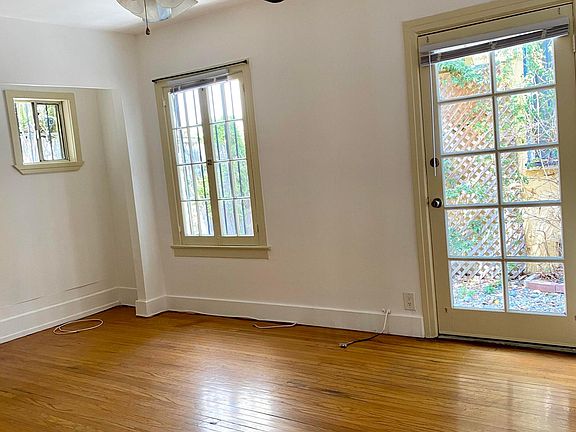 2nd image of 7264 Fountain Ave #84dhmdscr