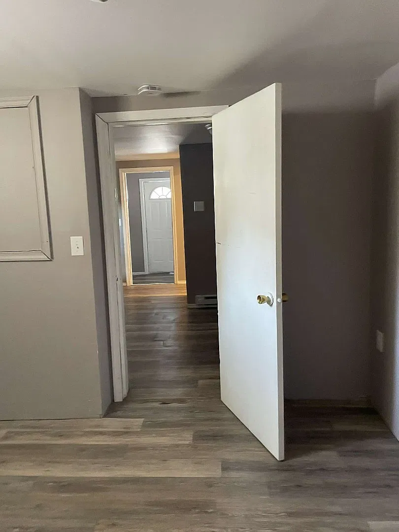 125 E Mill St — Photo 4