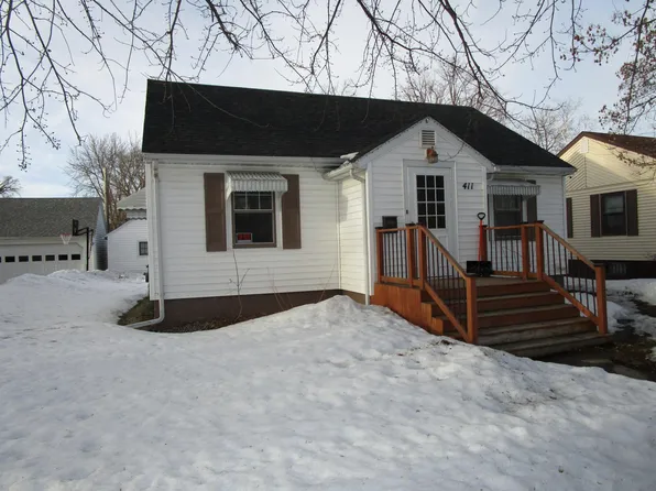 411 2nd St NE, Fosston, MN 56542