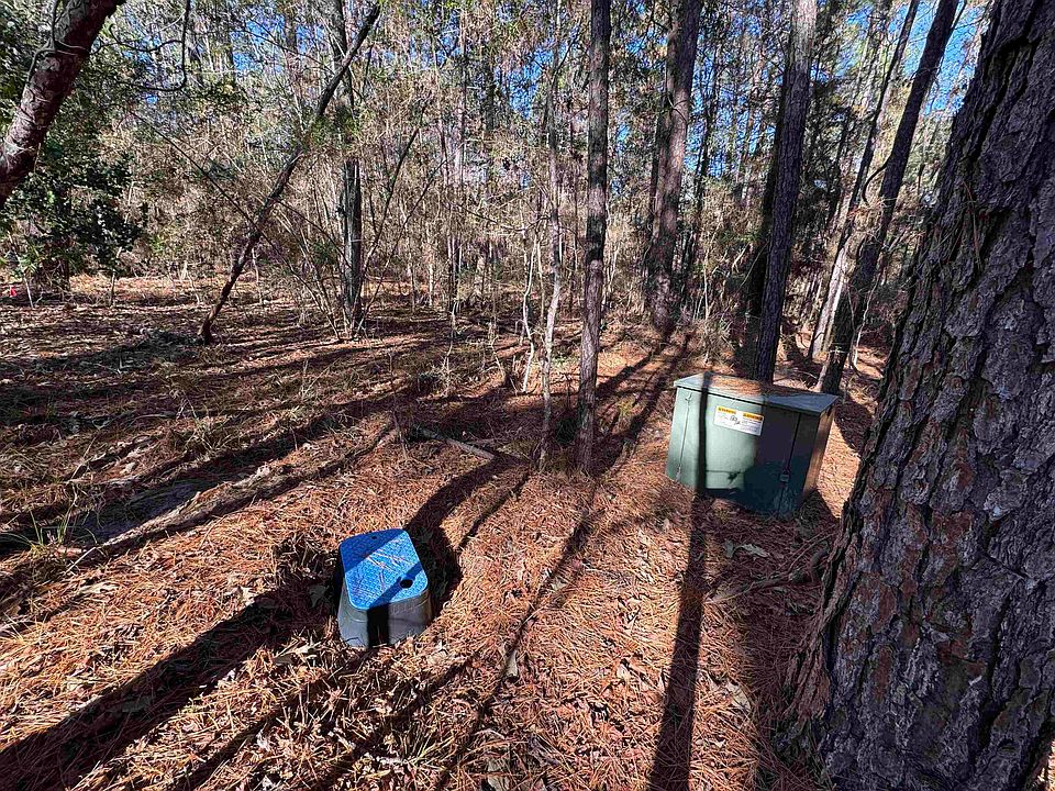 1st image of 345 Sumac Dr