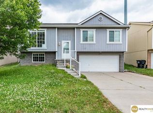 18918 R St, Omaha, NE 68135