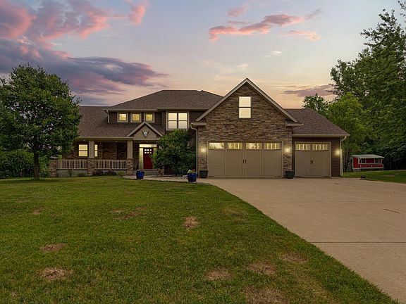 2nd image of 11205 Circle Lake Ln