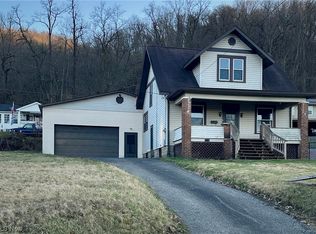 37 Fairview Rd, Chester, WV 26034