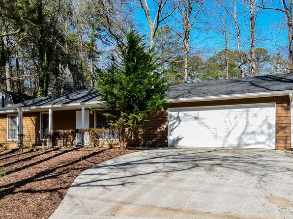 2464 Hewatt Rd, Snellville, GA 30039