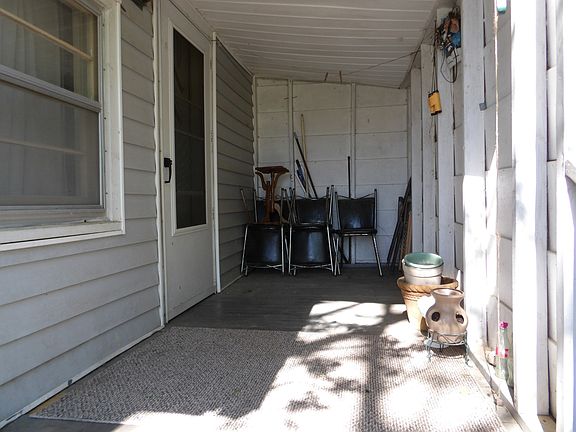 4th image of 175 McCauley St