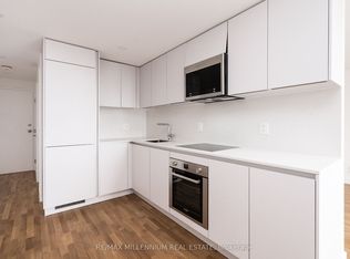 800 Richmond St W #909, Toronto, ON M6J 3N8