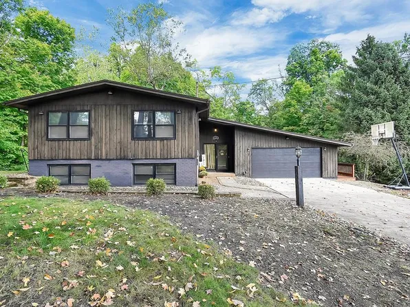 610 Holiday Dr, Mansfield, OH 44904
