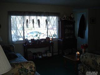 4th image of 16 Lacebark Ln