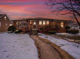 18046 Wentworth Ave, Lansing, IL 60438