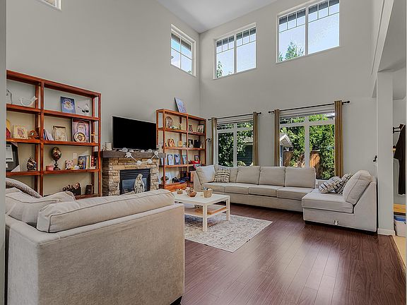 5th image of 10122 241a St