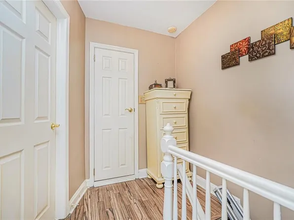 326 Bay 14th Street image 14 of 36