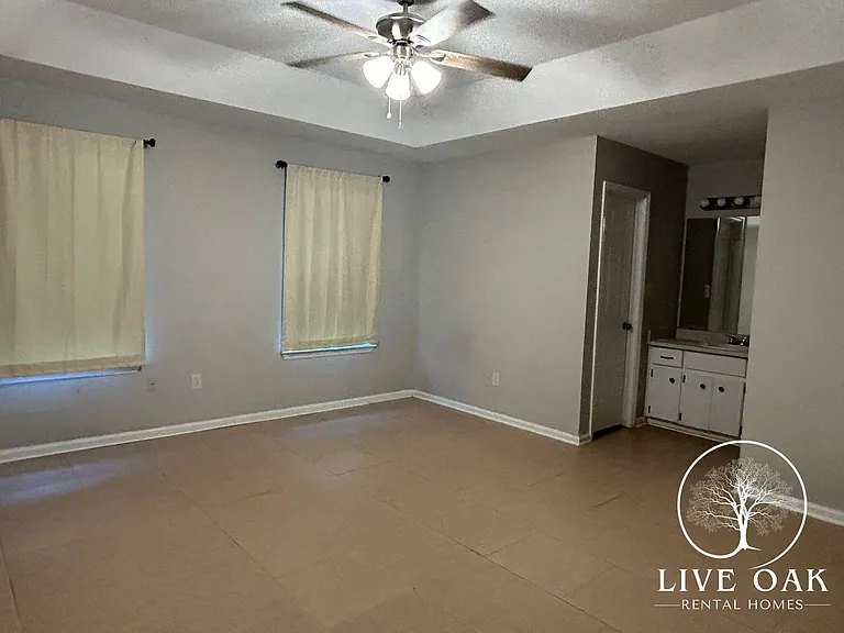 952 Gulfstream Rd — Photo 11