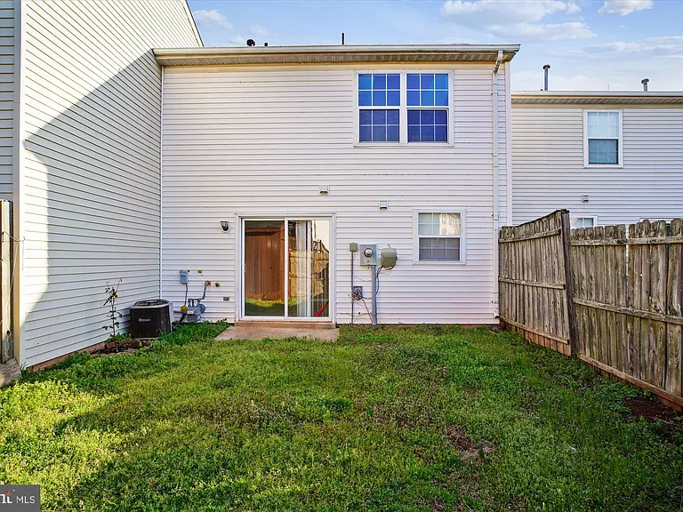 8603 Woodhue Ct — Photo 18