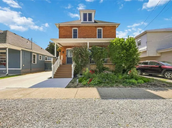 1033 James St, Chatham Kent, ON N8A 2P9