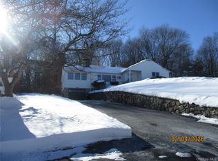 35 Midland Avenue, Central Valley, NY 10917