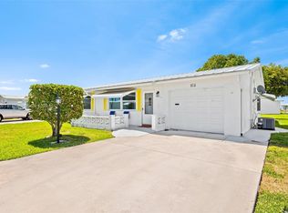 910 SW 6th Ave, Boynton Beach, FL 33426