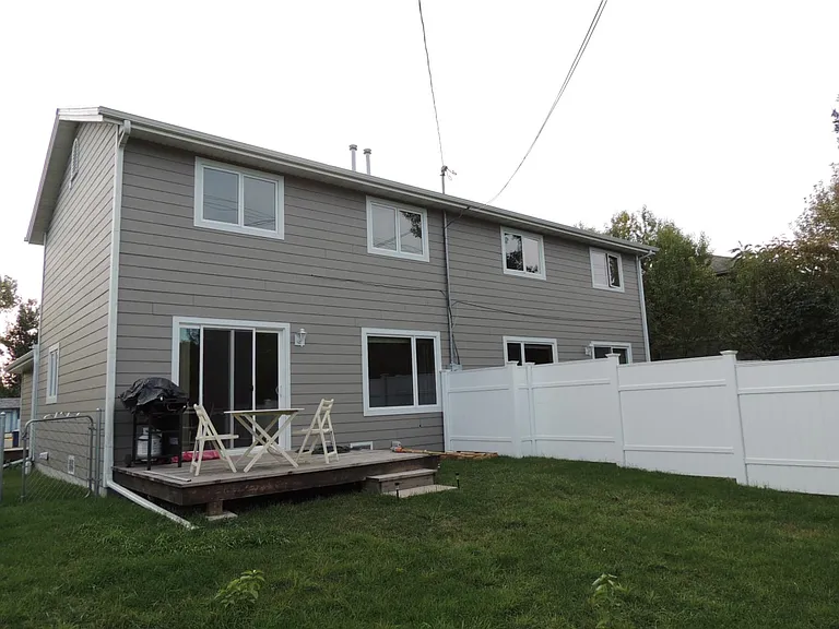 413 N 19th Ave — Photo 3