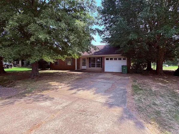 1809 Birchwood Dr, Beebe, AR 72012