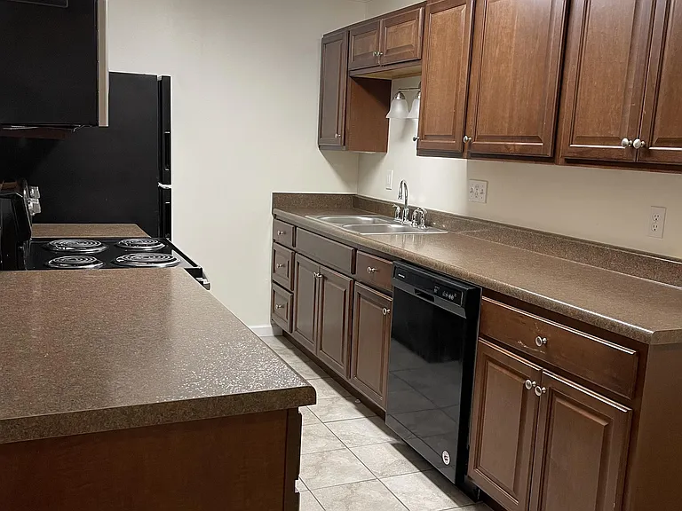 312 Olive St — Photo 18